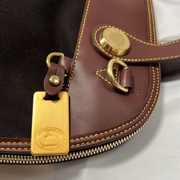 VINTAGE Dooney and Bourke Cabriolet Dome Satchel * Made in USA * - Picture 4 of 10